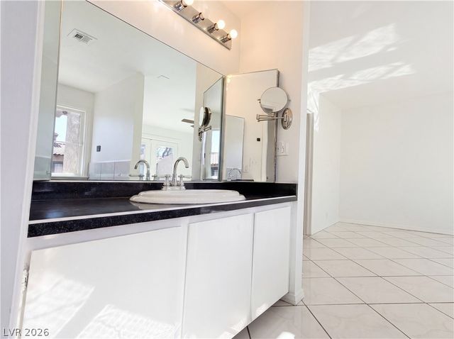 4924 Calle Del Cajon, Las Vegas, NV 89120