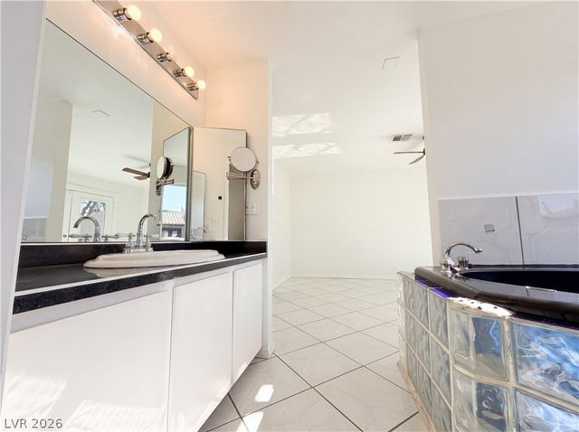 4924 Calle Del Cajon, Las Vegas, NV 89120