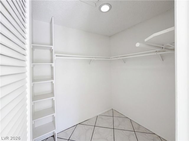4924 Calle Del Cajon, Las Vegas, NV 89120