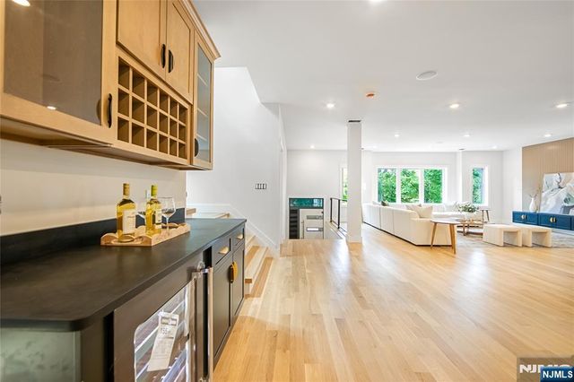 429 Riverside Avenue, Rutherford, NJ 07070