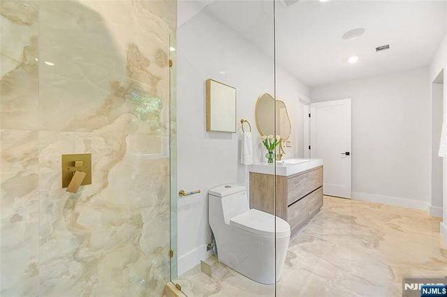 429 Riverside Avenue, Rutherford, NJ 07070