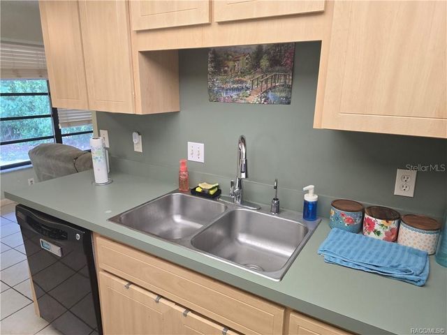 1 HOLLY COURT, Homosassa, FL 34446