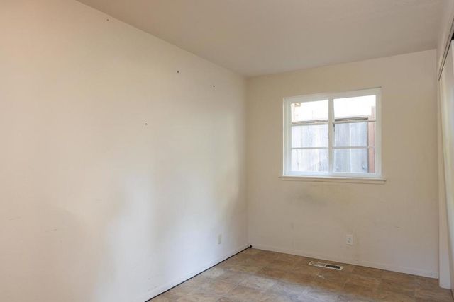 1215 Miles Avenue, Pacific Grove, CA 93950