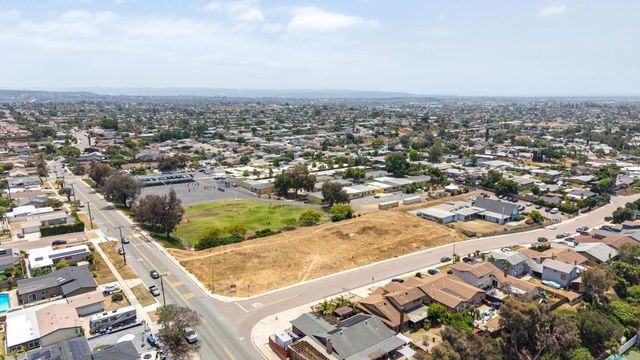 310 E Moss Street, Chula Vista, CA 91911