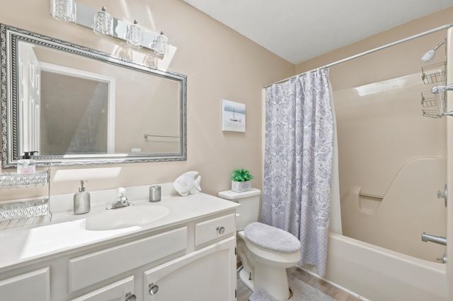 938 Tiffany Ln., North Myrtle Beach, SC 29582