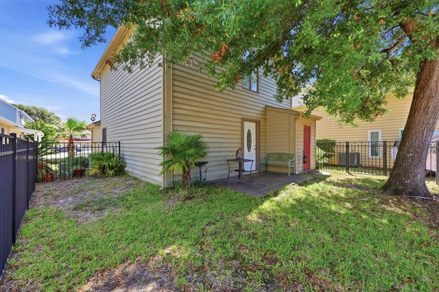 938 Tiffany Ln., North Myrtle Beach, SC 29582