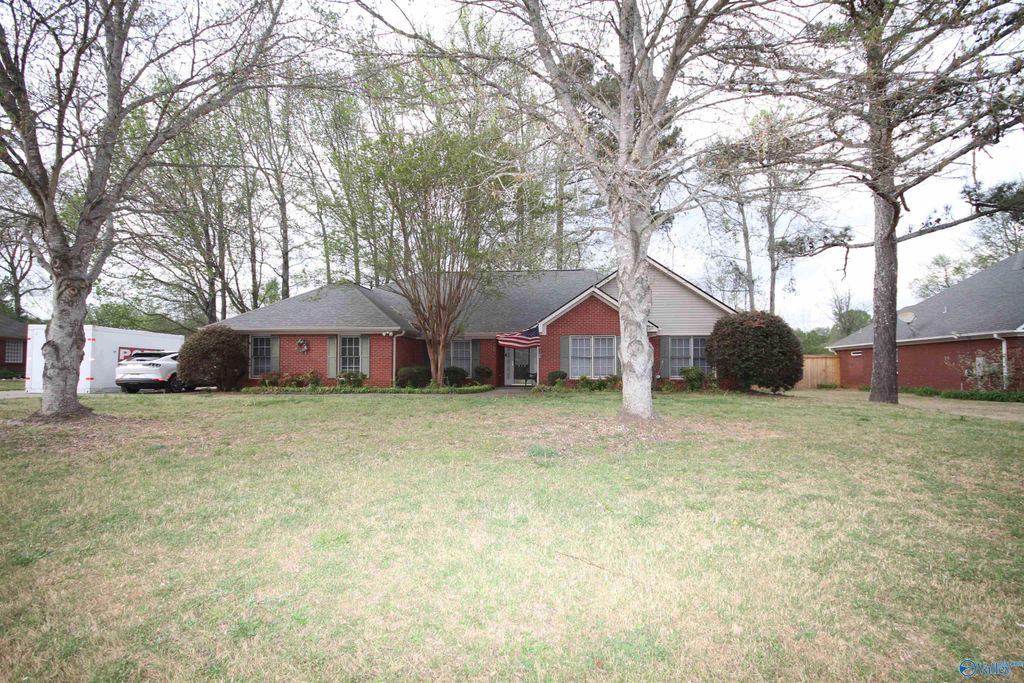 143 Preswick Place, Huntsville, AL 35749