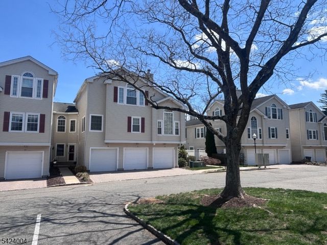 66 Witherspoon Ct, Morris Twp., NJ 07960