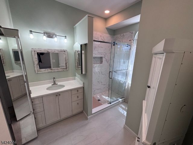 66 Witherspoon Ct, Morris Twp., NJ 07960