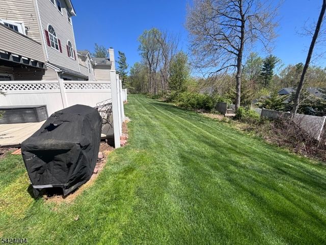 66 Witherspoon Ct, Morris Twp., NJ 07960