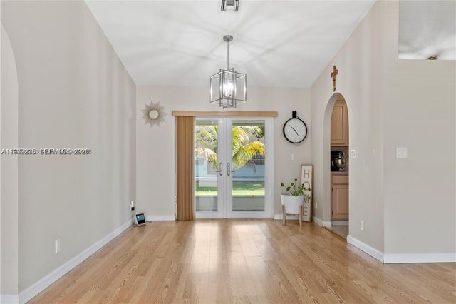 13752 SW 285th St, Homestead, FL 33033