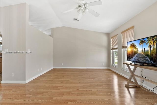 13752 SW 285th St, Homestead, FL 33033