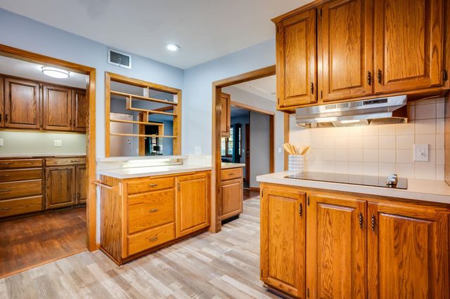 2600 N Halstead St, Wichita, KS 67204