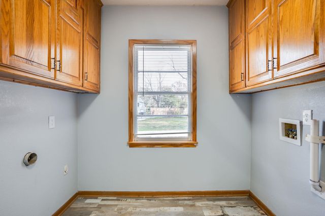 2600 N Halstead St, Wichita, KS 67204