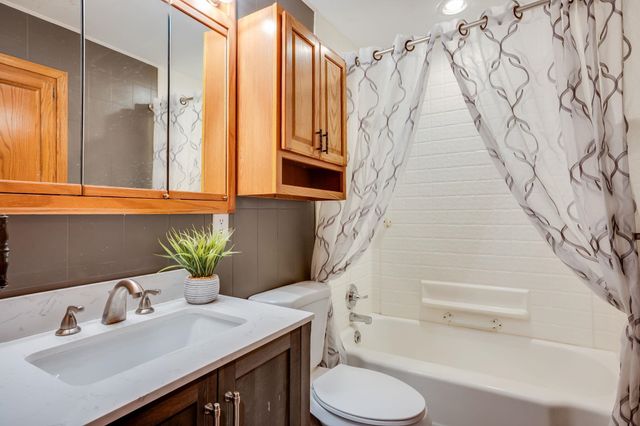 2600 N Halstead St, Wichita, KS 67204