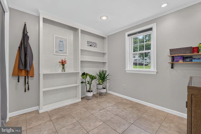 972 SKYLINE DR, Lancaster, PA 17601
