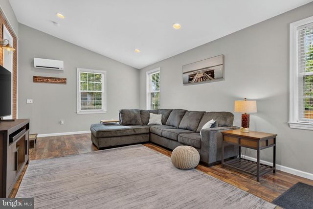 972 SKYLINE DR, Lancaster, PA 17601