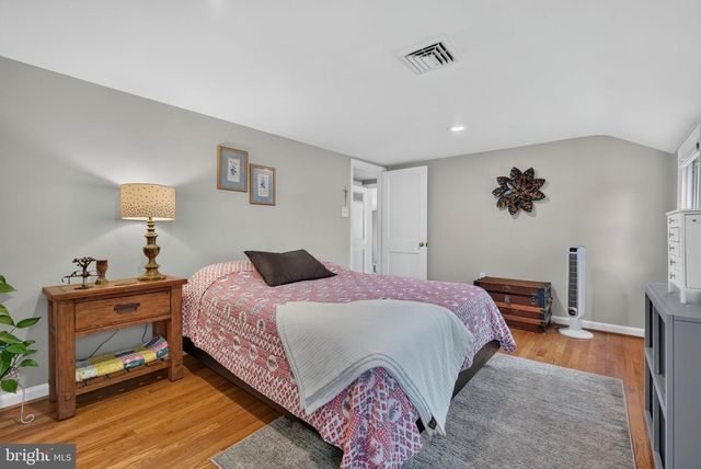 972 SKYLINE DR, Lancaster, PA 17601