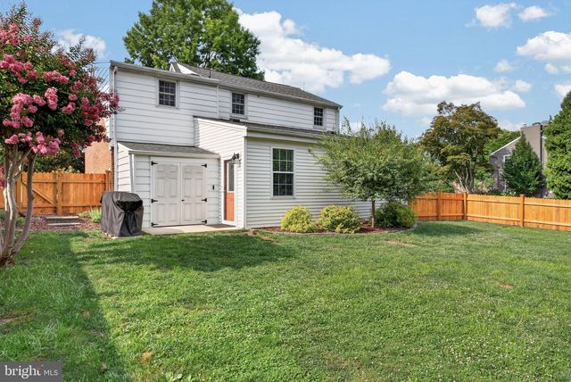 972 SKYLINE DR, Lancaster, PA 17601