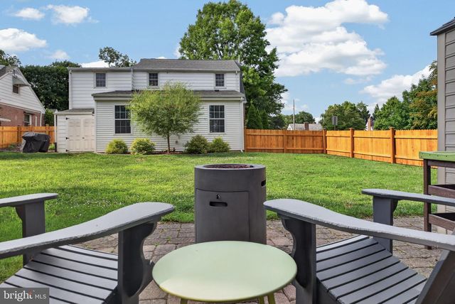 972 SKYLINE DR, Lancaster, PA 17601
