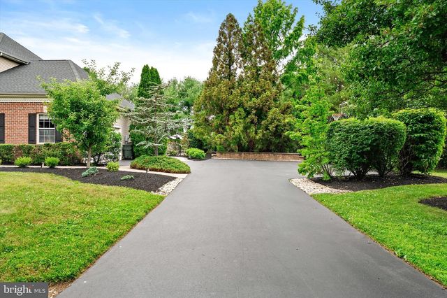 65 CLIFFWOOD DR, Allentown, NJ 08501