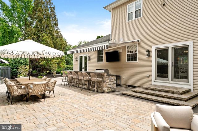 65 CLIFFWOOD DR, Allentown, NJ 08501