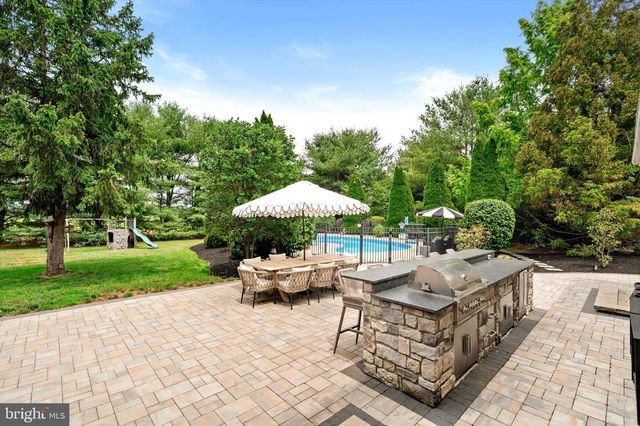 65 CLIFFWOOD DR, Allentown, NJ 08501