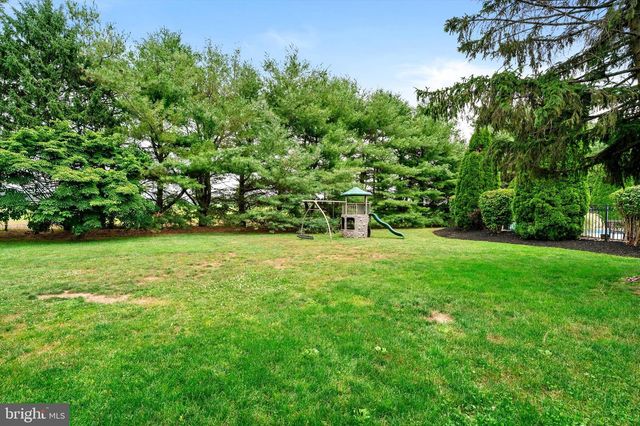 65 CLIFFWOOD DR, Allentown, NJ 08501