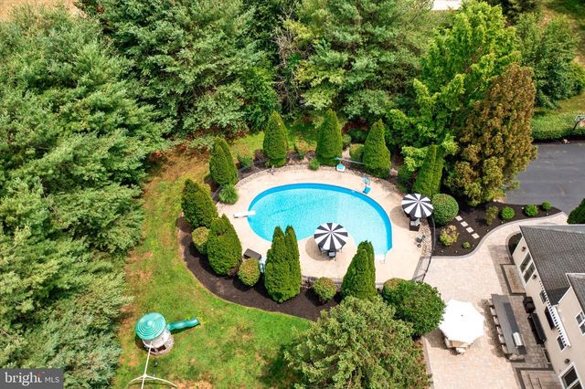 65 CLIFFWOOD DR, Allentown, NJ 08501
