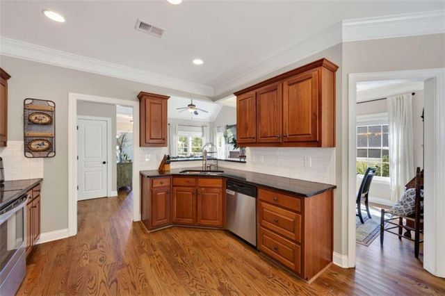 85 Maple Leaf Drive, Oxford, GA 30054