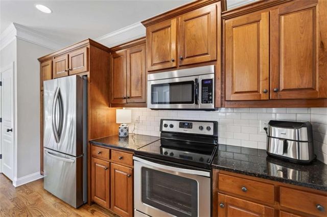 85 Maple Leaf Drive, Oxford, GA 30054