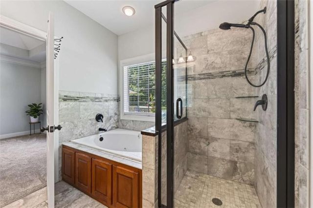 85 Maple Leaf Drive, Oxford, GA 30054