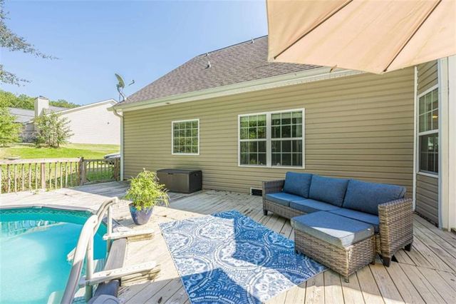 85 Maple Leaf Drive, Oxford, GA 30054
