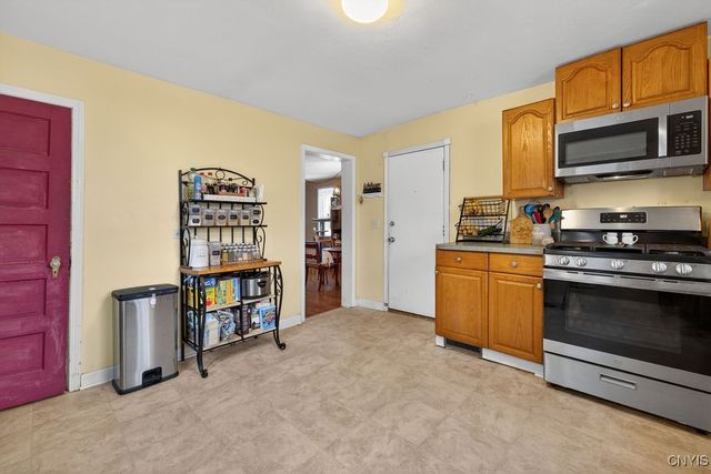 108 Upton Street, Dewitt, NY 13057