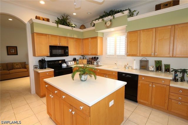 23243 Foxberry LN, Estero, FL 34135