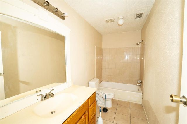 1539 Stevenage, Channelview, TX 77530