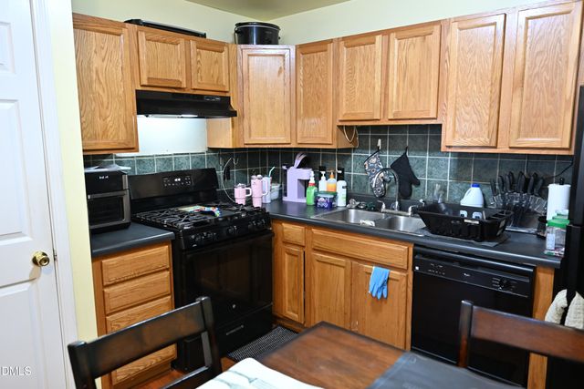 8640 Neuse Landing Lane 105, Raleigh, NC 27616