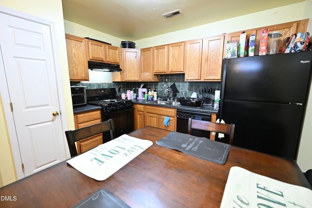 8640 Neuse Landing Lane 105, Raleigh, NC 27616