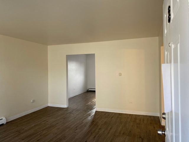 5741 W 35th Street 8F, Cicero, IL 60804