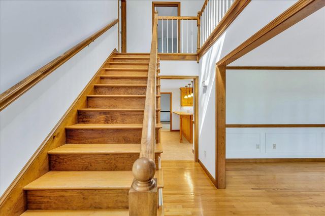 94 Stratford Lane, Yarmouth Port, MA 02675