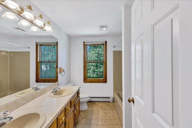94 Stratford Lane, Yarmouth Port, MA 02675