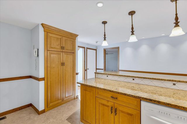 94 Stratford Lane, Yarmouth Port, MA 02675