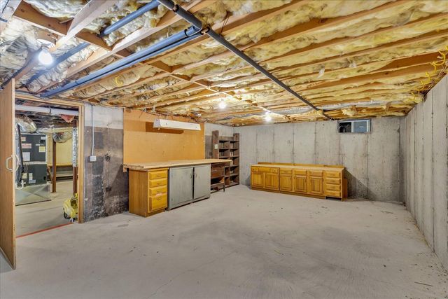 94 Stratford Lane, Yarmouth Port, MA 02675