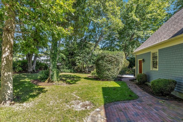 94 Stratford Lane, Yarmouth Port, MA 02675