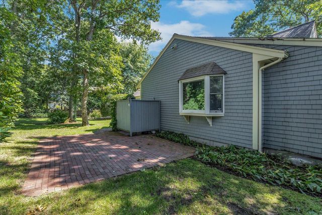 94 Stratford Lane, Yarmouth Port, MA 02675