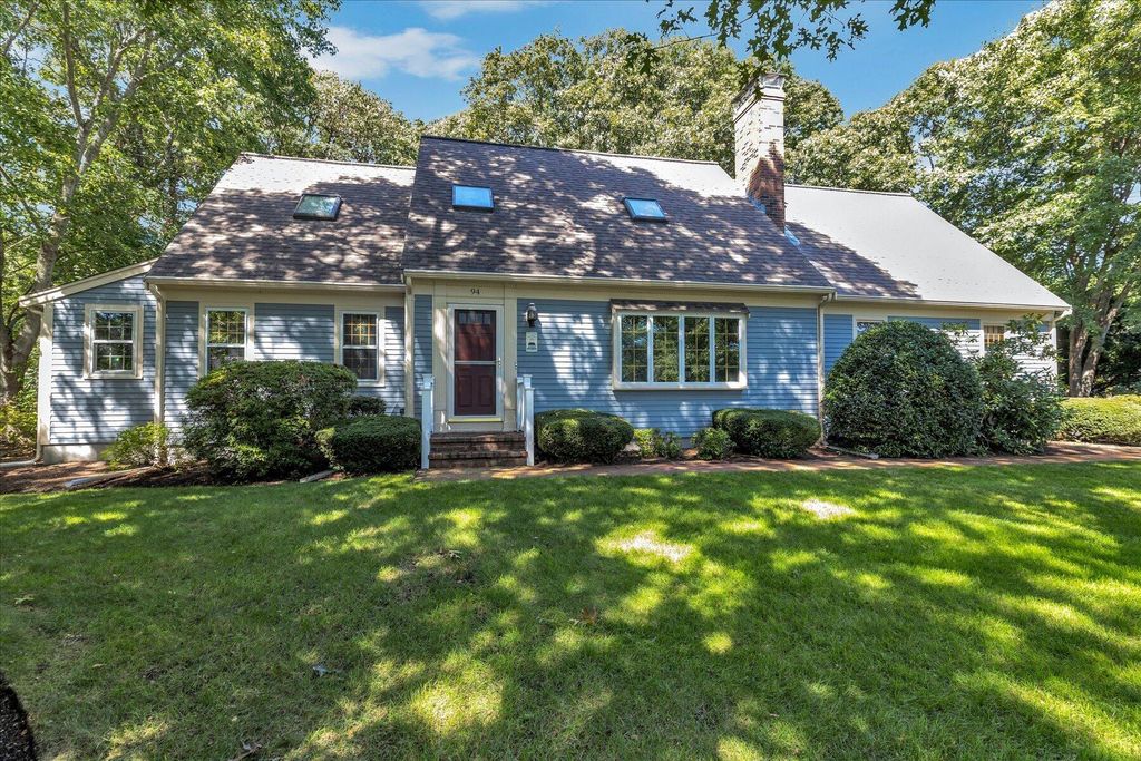 94 Stratford Lane, Yarmouth Port, MA 02675