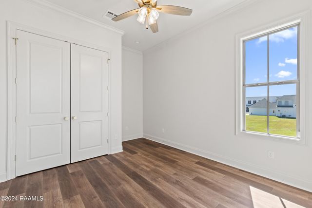 400 Villager Avenue, Scott, LA 70583