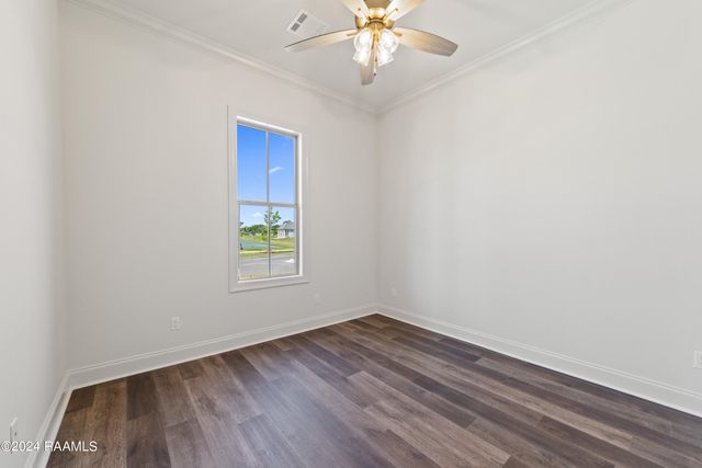 400 Villager Avenue, Scott, LA 70583