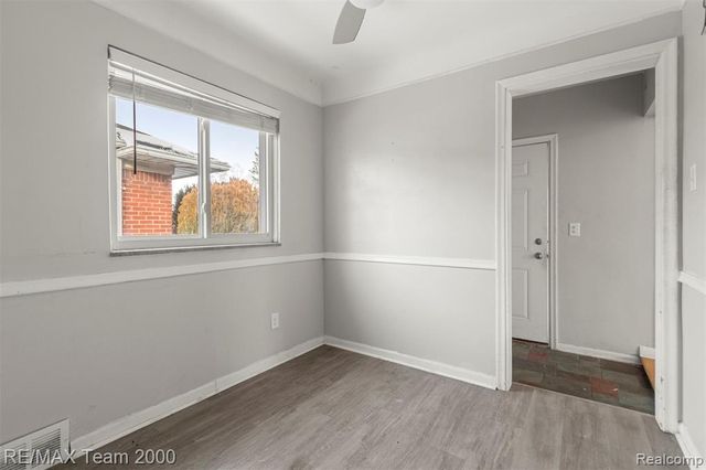 20295 Huntington Road, Detroit, MI 48219