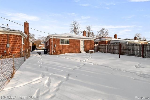 20295 Huntington Road, Detroit, MI 48219